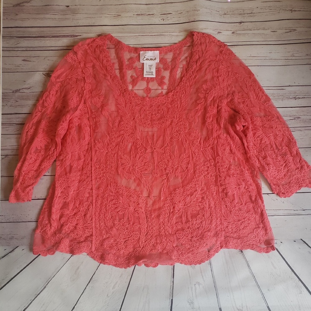 Women’s plus size top